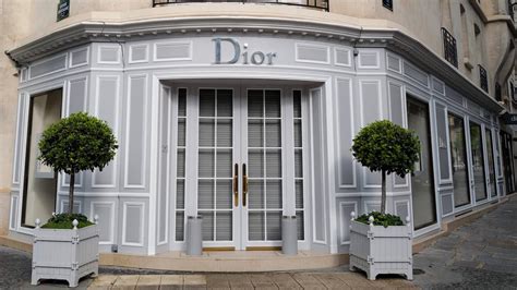 Dior celebrates reopening of grand Sydney flagship .